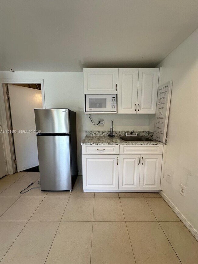 Building Photo - 11050 NW 28th St