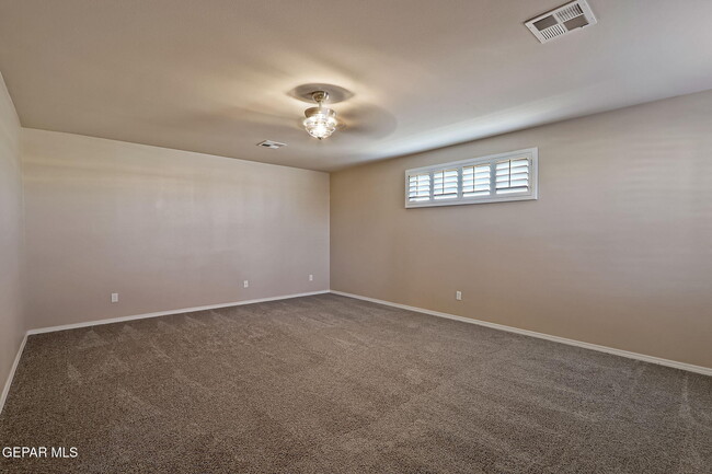 Building Photo - 3921 Desert Dunes Dr