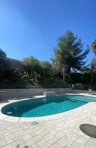 Building Photo - 5055 Ludgate Dr