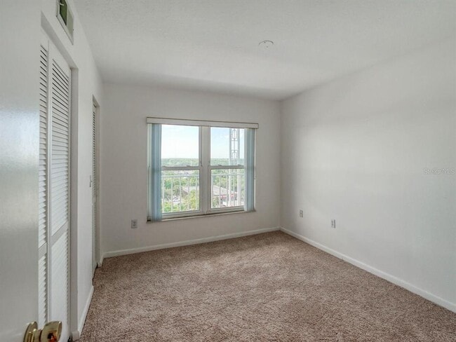 Building Photo - 4939 Floramar Terrace