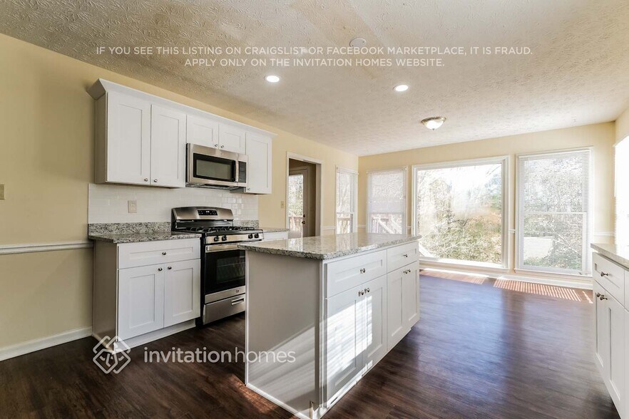 Building Photo - 1120 Jennings Dr