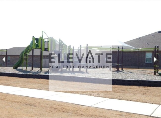 Building Photo - 10604 NW 21st St