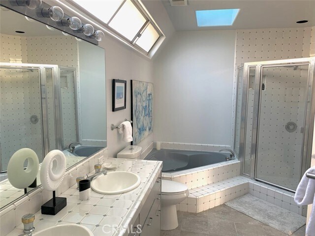 Building Photo - 42 8th St