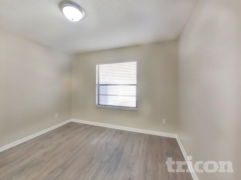 Building Photo - 4729 Suntree Blvd