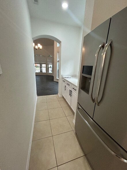 Building Photo - 412 Cypress Hill Dr