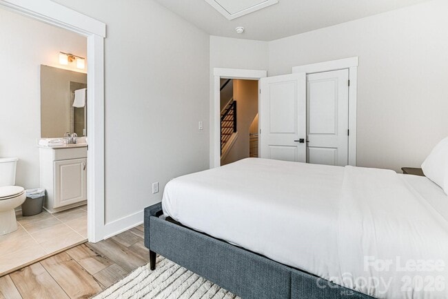 Building Photo - 3015 Jolene Ct