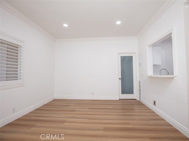 Building Photo - 4 Gavilan