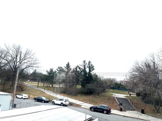 Building Photo - 520 Ellsworth Ave