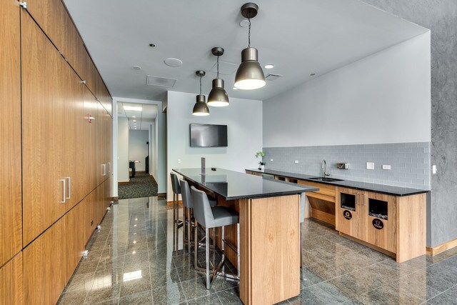 Building Photo - 420 E Waterside Dr