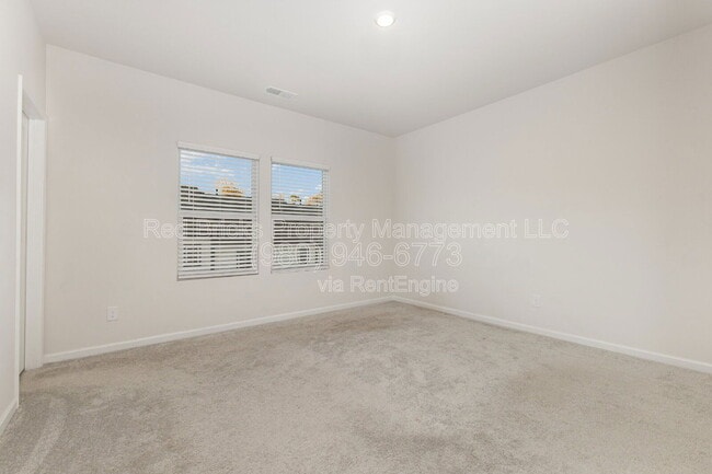 Building Photo - 1816 Blanche St