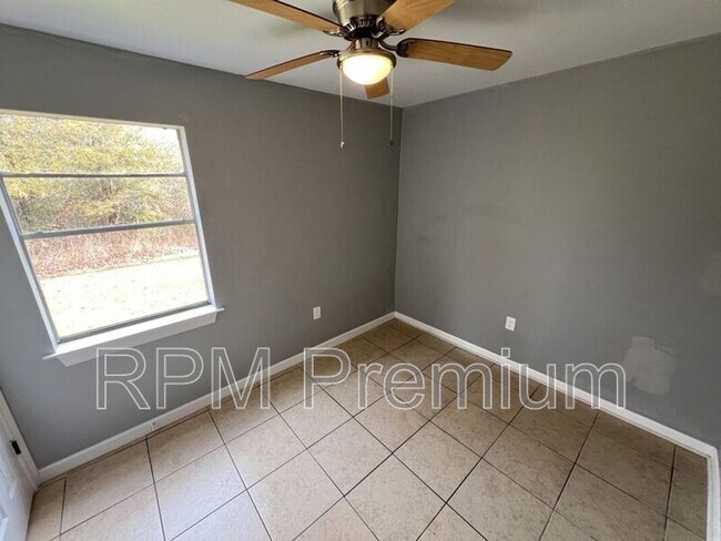 Building Photo - 5149 Baker Blvd