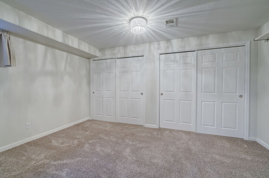 Building Photo - 6571 Shannon Trl