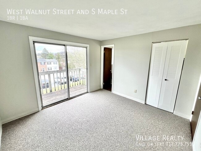 Building Photo - 86 W Walnut St