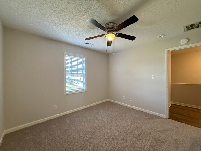 Building Photo - 5337 Moss Creek Ln