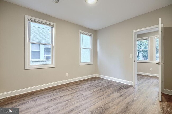 Building Photo - 8611 Flower Ave