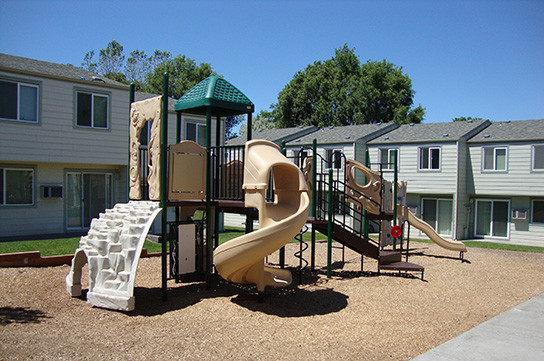 Primary Photo - Cottonwood II Apartments