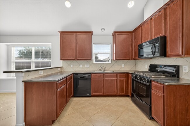 Building Photo - 22202 Thresher Ct