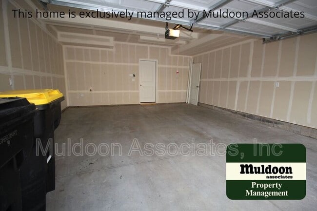 Building Photo - 954 Petra Heights