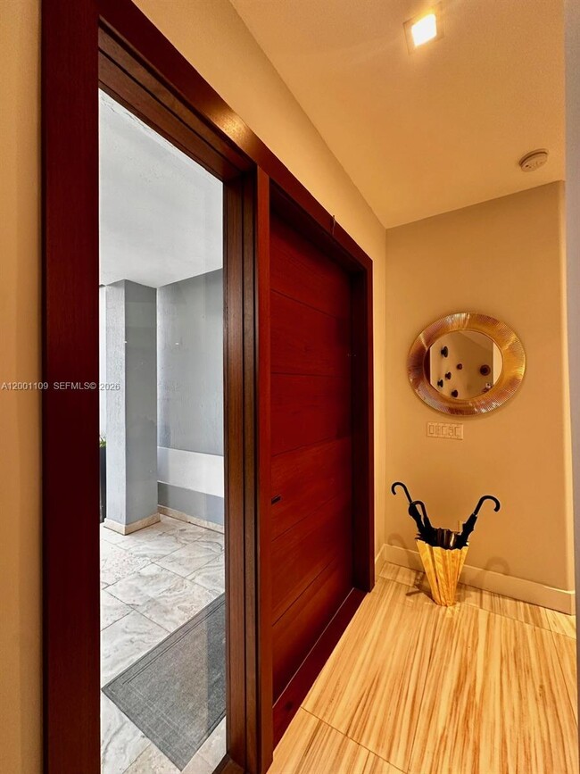 Building Photo - 223 NW 129th Ave