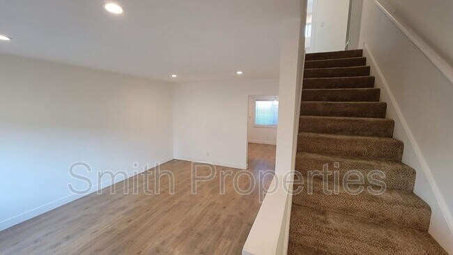 Building Photo - 3868 W 132nd St