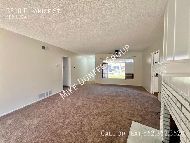 Building Photo - 3510 E Janice St