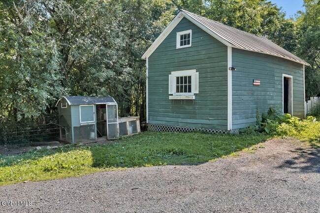 Building Photo - 5051 Bliss Rd