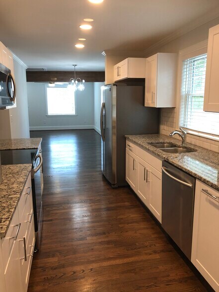 Building Photo - 22 Bridwell Ave