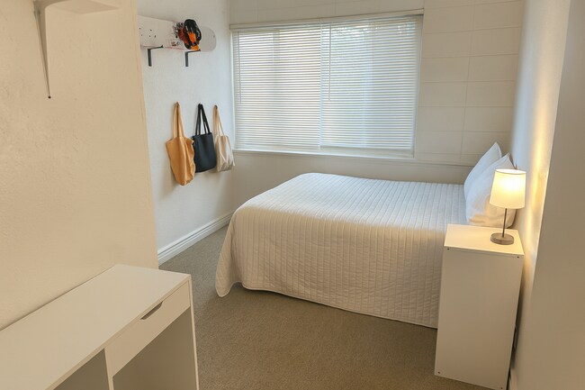 Building Photo - 1105 11th St