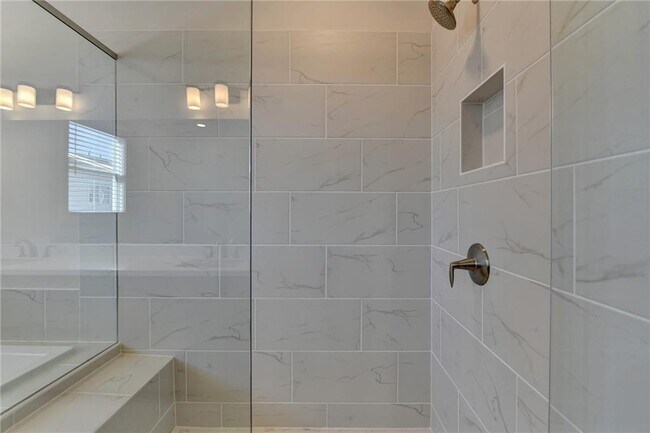 Building Photo - 1241 Waldon Xing