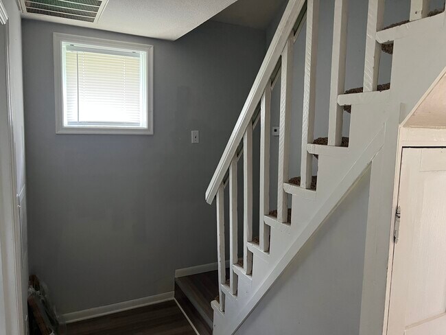 Stairway - 1015 Francis St