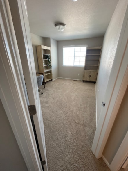 Building Photo - 1628 Shoreview Pkwy