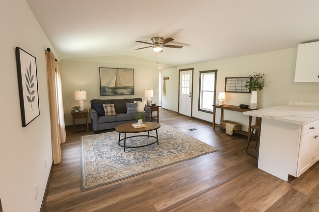 Building Photo - Fully Remodeled 3 Bedroom, 2 Bath Home in the Country – Versailles, KY