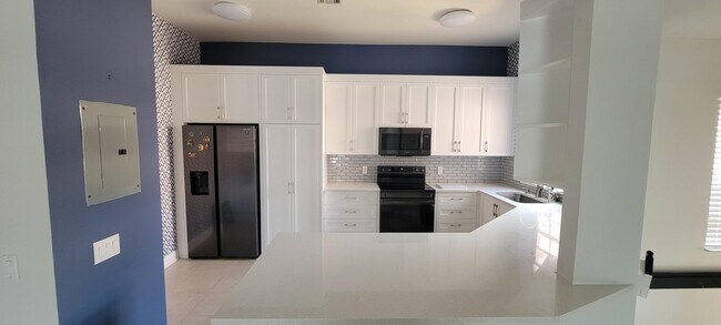 Building Photo - 5299 Europa Dr