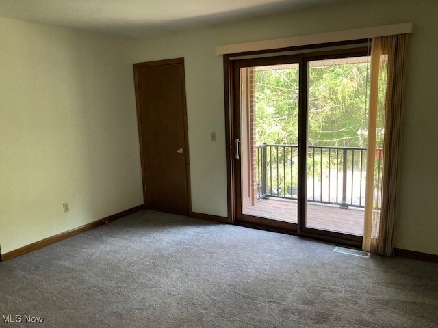 Building Photo - 723 Lakeview Dr