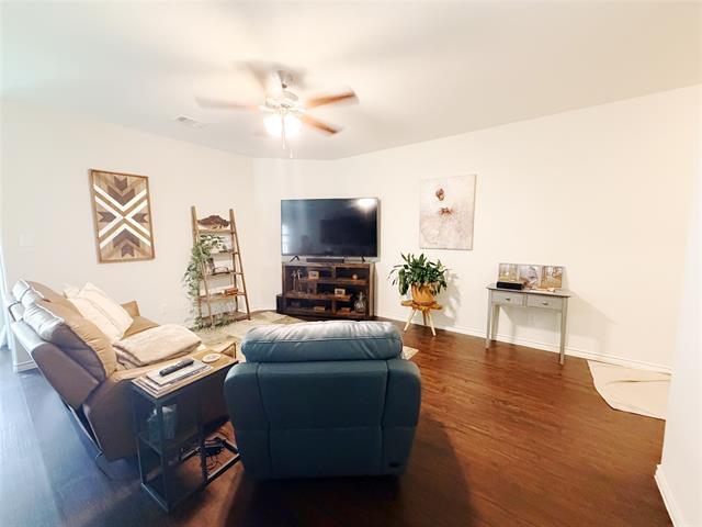 Building Photo - 3601 Sabine Dr