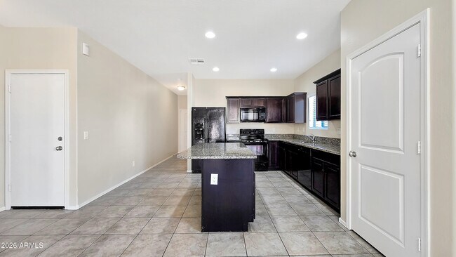 Building Photo - 23860 W Wier Ave