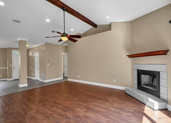 Building Photo - 4469 Parkwood Square
