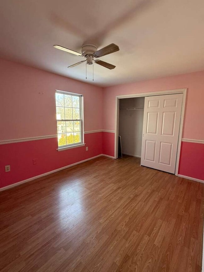 Building Photo - 1 Sunnydale Ct