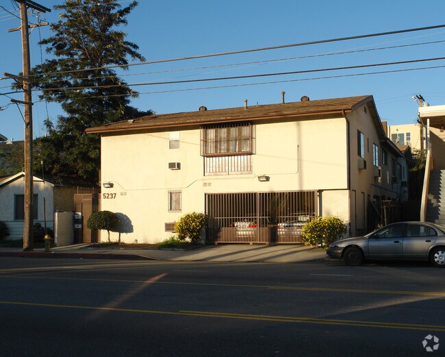 Building Photo - 5237 Cahuenga Blvd