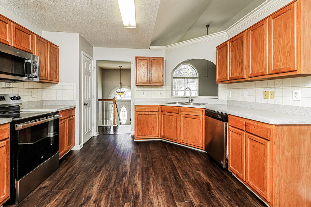 Building Photo - 5879 Newnan Ct