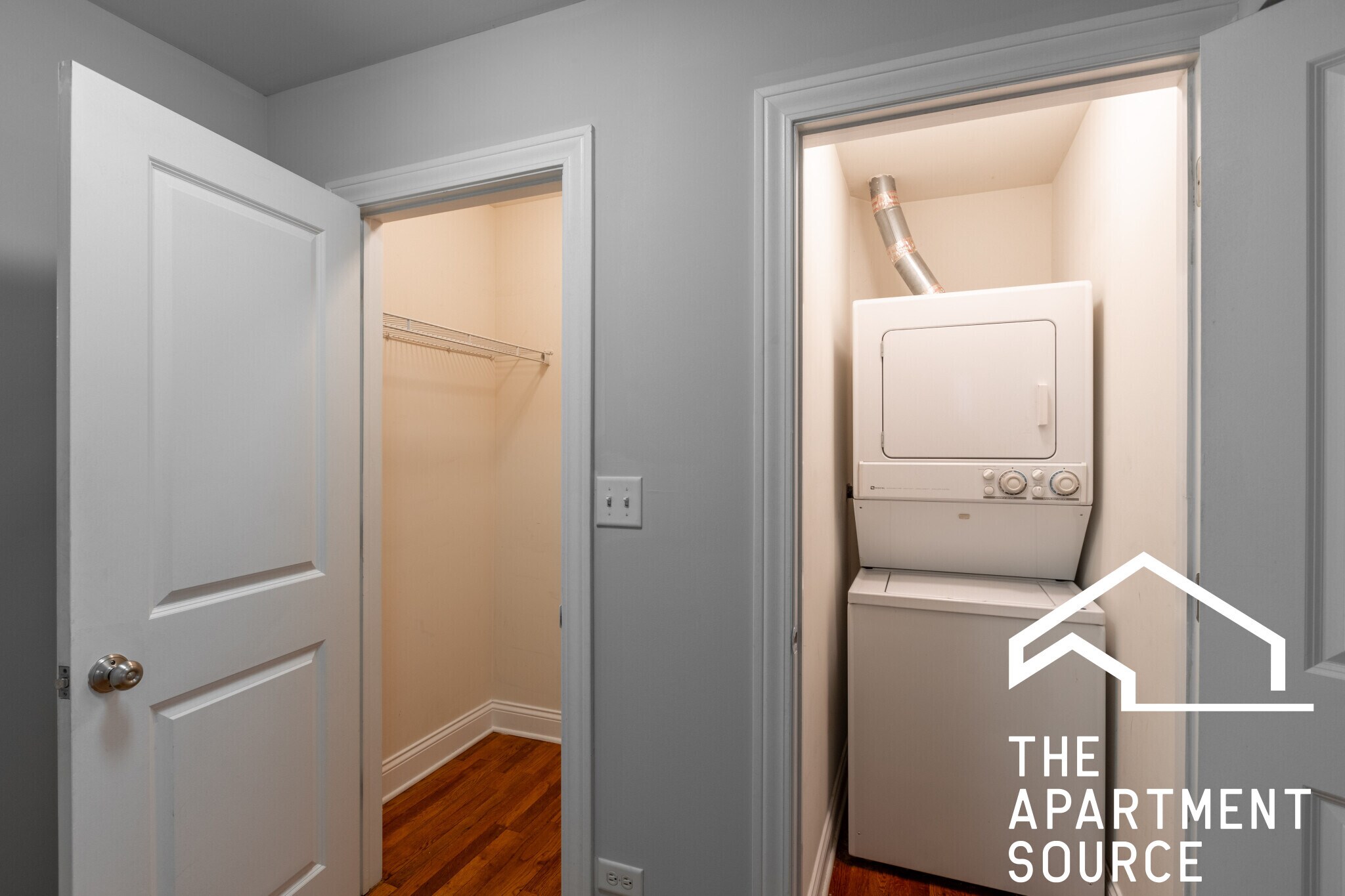 Building Photo - 736 W Addison St