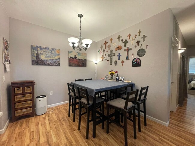 Building Photo - $0 DEPOSIT OPTION! LUXURIOUS 3BED/2BATH CONDO WITH MODERN UPGRADES