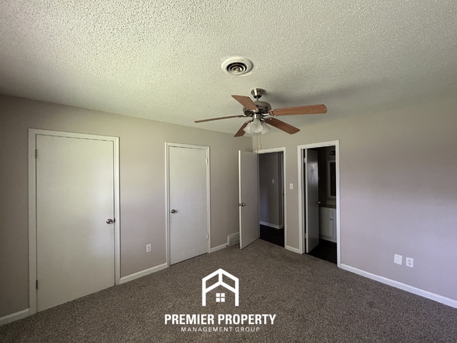 Building Photo - Charming 3BR/2BA Horn Lake Home | Hardwood Floors, 2-Car Garage & Fenced Yard