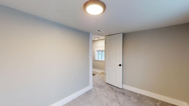 Building Photo - Old Brooklyn Area - 3 Bedrooms - Single Fa...