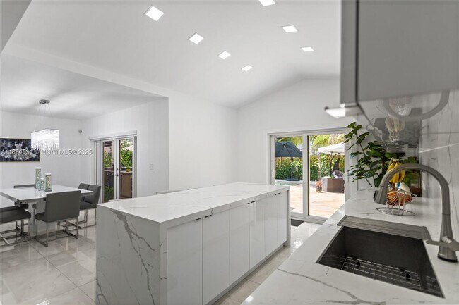 Building Photo - 8740 NW 153rd Terrace