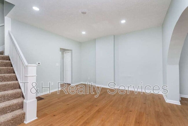 Building Photo - 326 Jefferson Ave