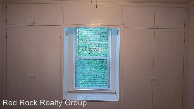 Building Photo - 2 br, 1 bath House - 1131 30th Street S #4