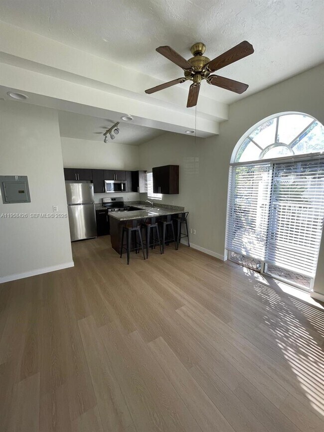 Building Photo - 3356 Bird Ave