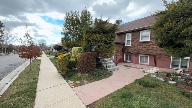 Building Photo - 1918 S 900 E