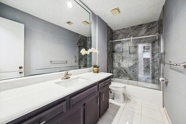 Building Photo - 21423 Park Valley Dr